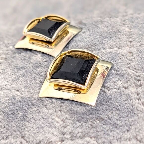 Vintage Diamond Shaped Black Acrylic & Silvertone Clip Earrings - Picture 2 of 5